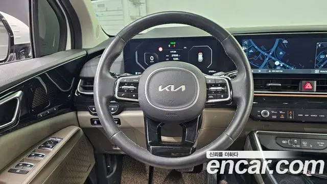 Kia Carnival 2024 — Фото 14/20