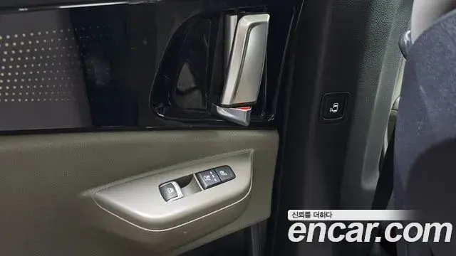 Kia Carnival 2024 — Фото 15/20