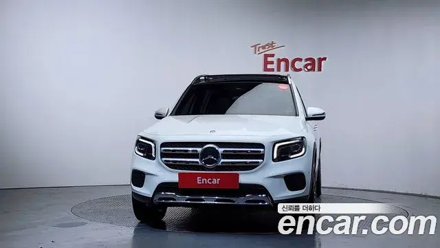 Mercedes-Benz GLB-Class 2021 — ფოტო 5/20