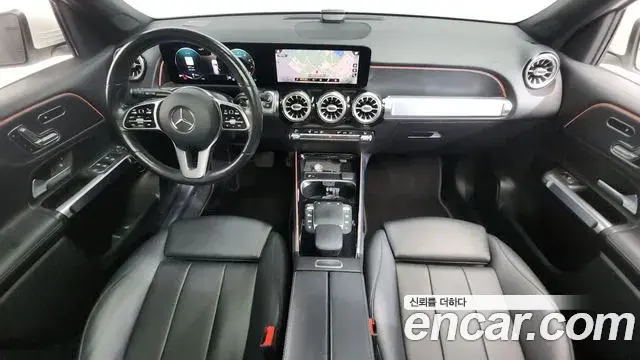 Mercedes-Benz GLB-Class 2021 — ფოტო 1/20