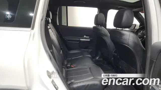 Mercedes-Benz GLB-Class 2021 — ფოტო 20/20