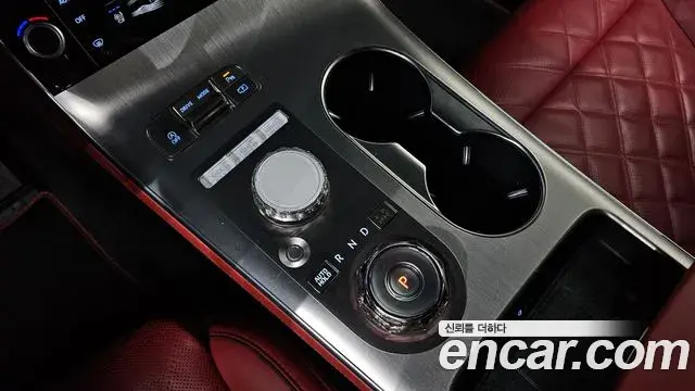 Genesis GV70 2025 — Şəkil 12/30
