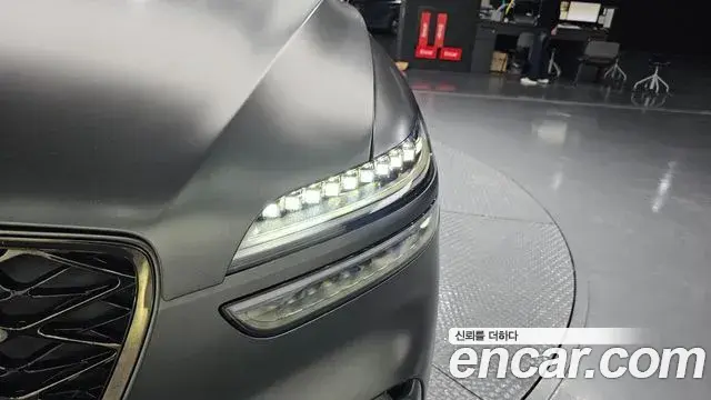 Genesis GV70 2025 — Şəkil 18/30
