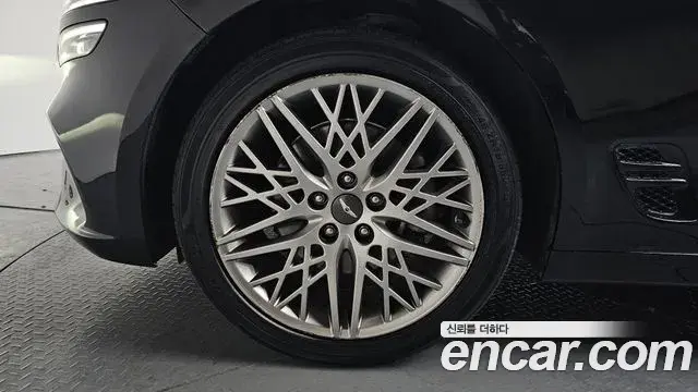 Genesis G70 2021 — ფოტო 13/34