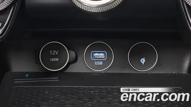 Genesis G70 2021 — ფოტო 28/34