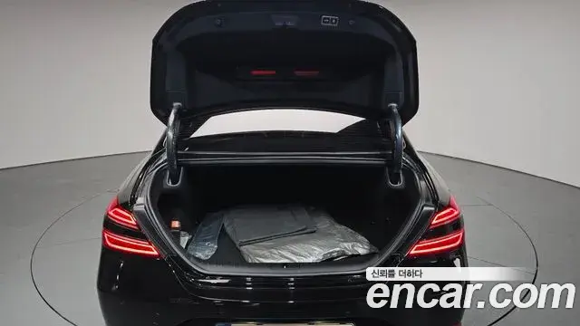 Genesis G70 2021 — ფოტო 14/34