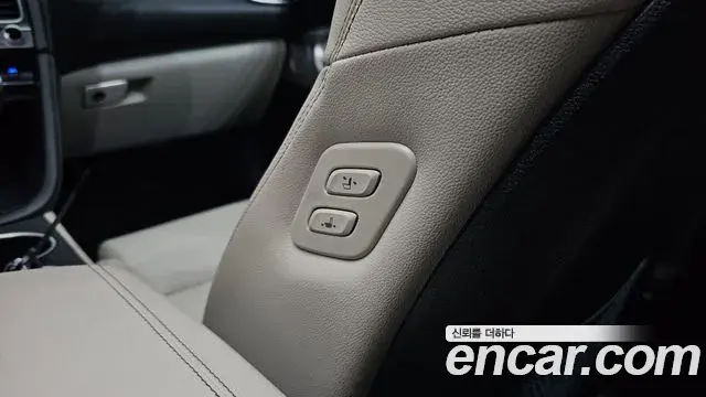 Genesis G70 2021 — ფოტო 12/34