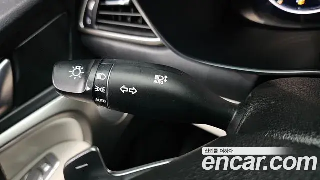 Genesis G70 2021 — ფოტო 31/34
