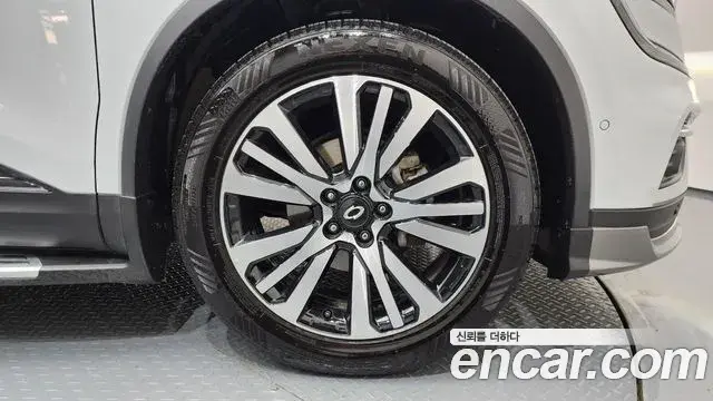 Renault Samsung QM6 2019 — Photo 1/37