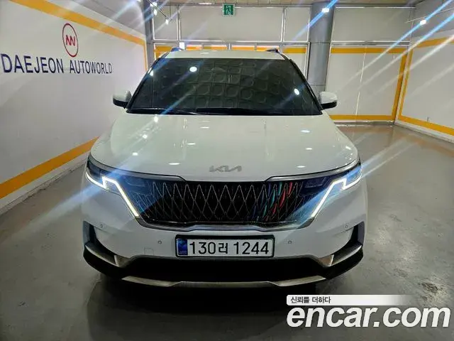Kia Carnival 2023 — Şəkil 8/20