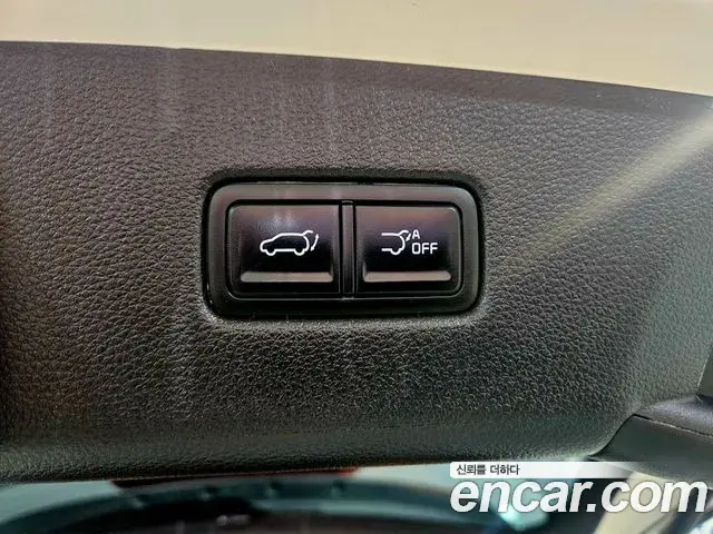 Kia Carnival 2023 — Şəkil 16/20