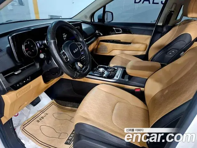 Kia Carnival 2023 — Şəkil 4/20