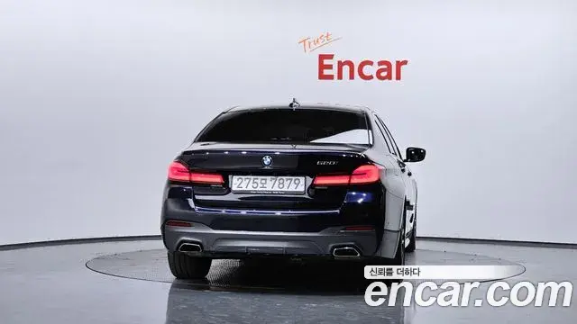 BMW 5 Series 2023 — Şəkil 1/20