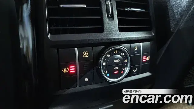 Mercedes-Benz GLE-Class 2018 — Photo 11/20