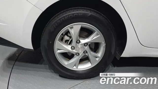 Hyundai Avante 2020 — Şəkil 5/20