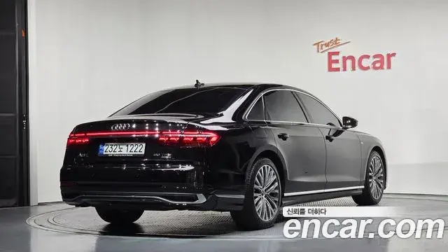 Audi A8 2023 — Şəkil 11/20