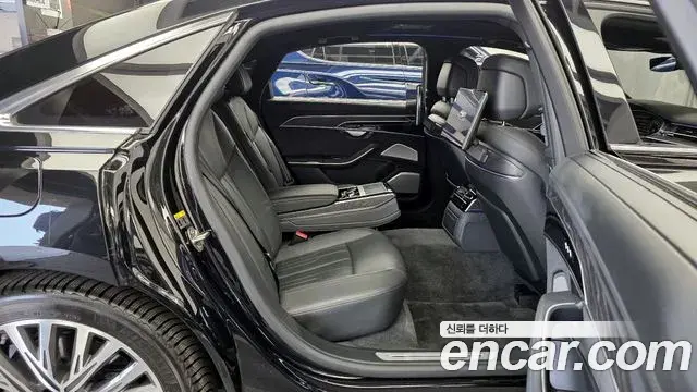 Audi A8 2023 — Şəkil 17/20