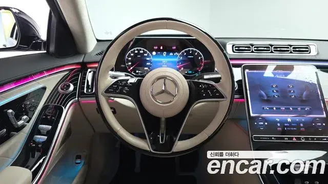Mercedes-Benz S-Class 2022 — Photo 15/36