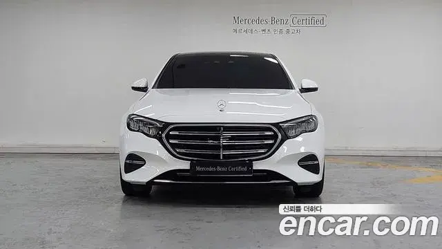 Mercedes-Benz E-Class 2024 — ფოტო 12/17