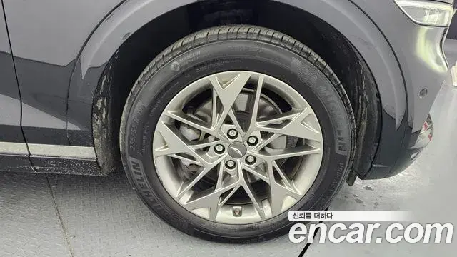 Genesis GV70 2021 — ფოტო 9/30