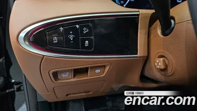 Genesis GV70 2021 — ფოტო 26/30