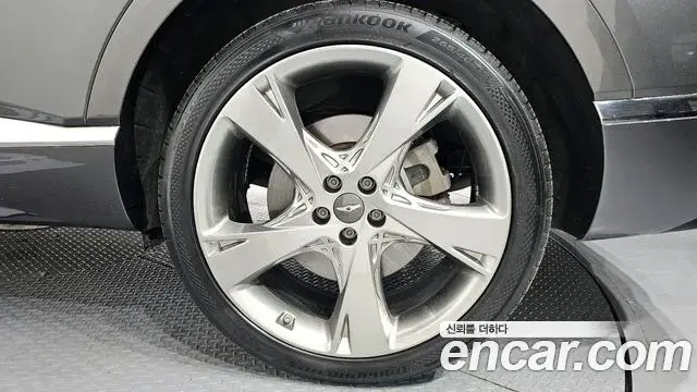 Genesis GV80 2020 — ფოტო 18/33