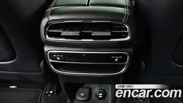 Genesis GV80 2020 — ფოტო 14/33