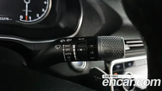 Genesis GV80 2020 — ფოტო 15/33