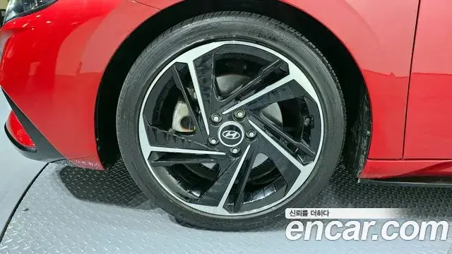 Hyundai The New Avante Hybrid 2022 — ფოტო 19/20