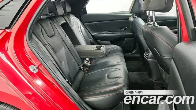 Hyundai The New Avante Hybrid 2022 — ფოტო 13/20