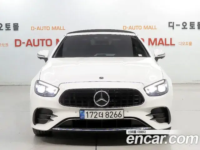 Mercedes-Benz E-Class 2021 — Photo 15/20