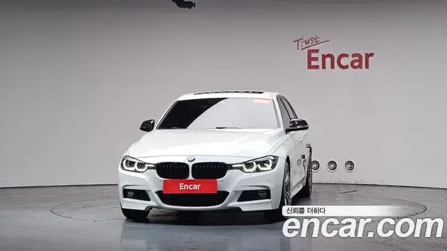 BMW 3 Series 2018 — ფოტო 6/33