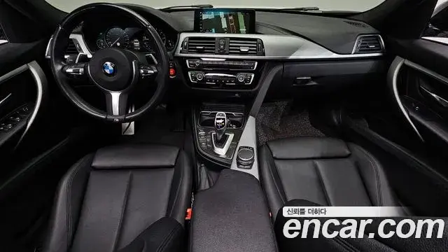 BMW 3 Series 2018 — ფოტო 7/33