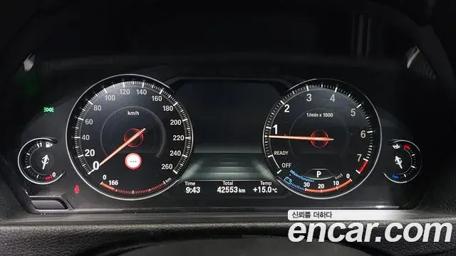 BMW 3 Series 2018 — ფოტო 11/33