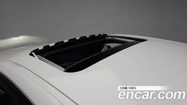 BMW 3 Series 2018 — ფოტო 5/33