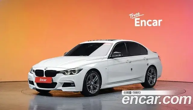 BMW 3 Series 2018 — ფოტო 22/33