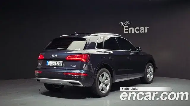 Audi Q5 2020 — ფოტო 20/34