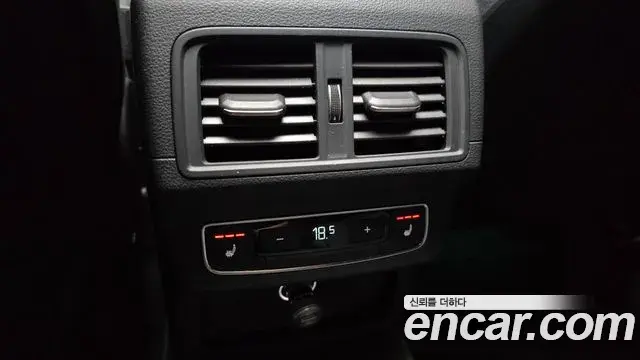 Audi Q5 2020 — ფოტო 27/34
