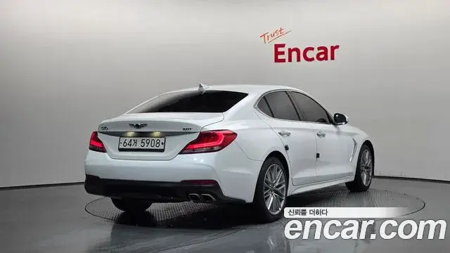 Genesis G70 2019 — Photo 9/37