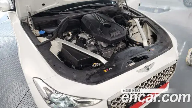Genesis G70 2019 — Photo 22/37