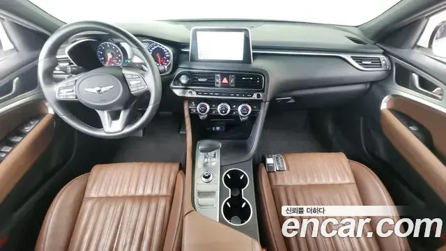 Genesis G70 2019 — Photo 6/37