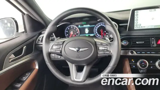 Genesis G70 2019 — Photo 3/37