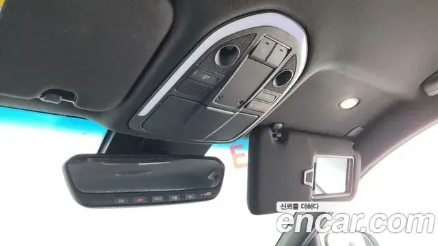 Genesis G70 2019 — Photo 21/37