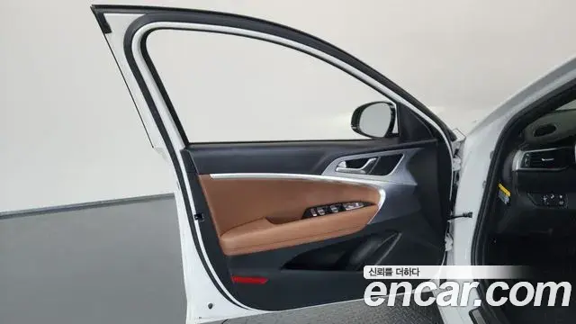 Genesis G70 2019 — Photo 33/37