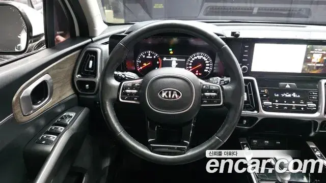 Kia Sorento 2020 — Фото 13/20