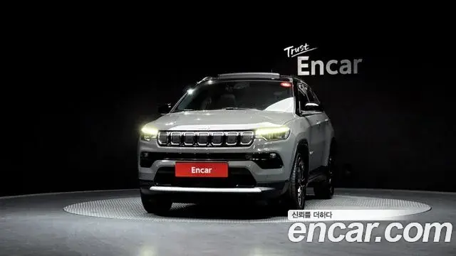 Jeep Compass 2022 — ფოტო 3/20