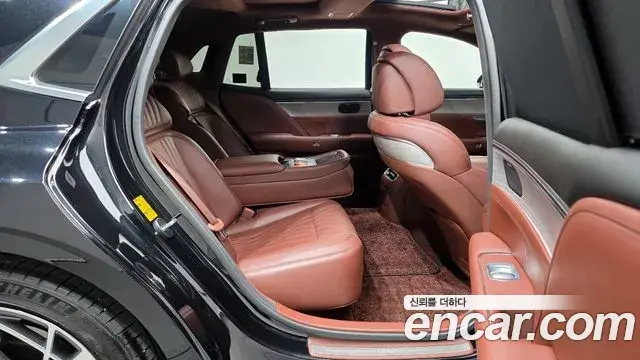 Genesis G90 2022 — Şəkil 33/36