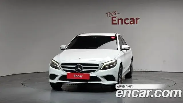 Mercedes-Benz C-Class 2020 — Фото 3/20
