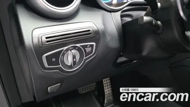 Mercedes-Benz GLC-Class 2022 — ფოტო 21/28