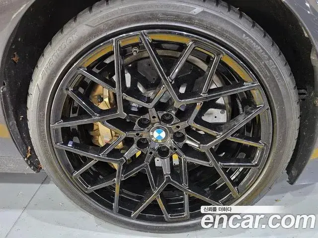 BMW M8 2020 — Photo 16/20